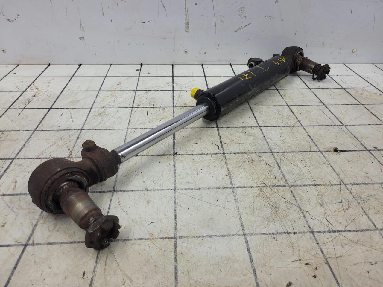 Terex AC 205 Steering cylinder - Xi lanh thủy lực cho Cẩu bánh lốp: hình 2 Terex AC 205 Steering cylinder - Xi lanh thủy lực cho Cẩu bánh lốp: hình 2