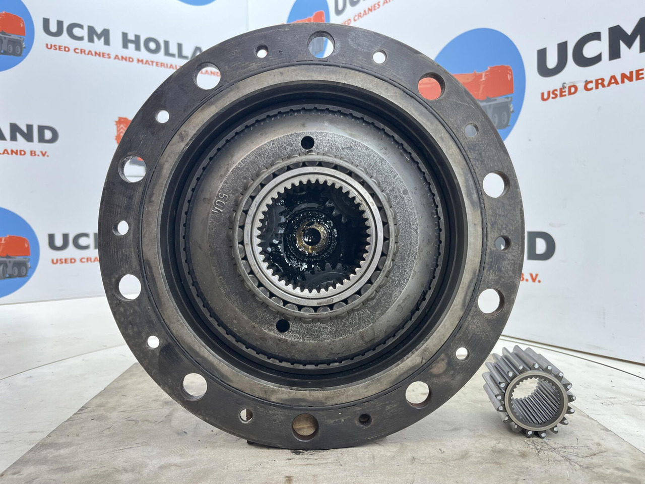 Terex AC 205 planetary gear 17-24-67-32-3pl-H135-42 - Mô tơ di chuyển cho Cẩu bánh lốp: hình 4 Terex AC 205 planetary gear 17-24-67-32-3pl-H135-42 - Mô tơ di chuyển cho Cẩu bánh lốp: hình 4