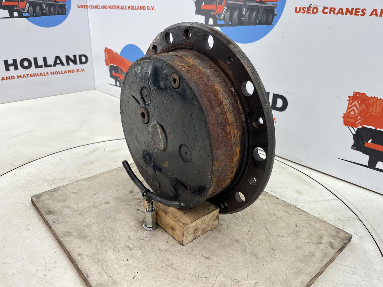 Terex AC 40-1 city planetary drive 17-24-67-32-3pl-H85-42 - Mô tơ di chuyển cho Cẩu bánh lốp: hình 2 Terex AC 40-1 city planetary drive 17-24-67-32-3pl-H85-42 - Mô tơ di chuyển cho Cẩu bánh lốp: hình 2