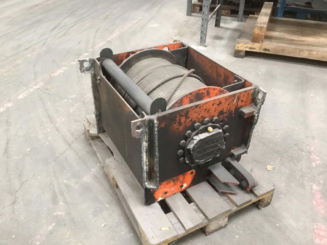 Terex AC 50/155 winch - Tay quay cho Cẩu bánh lốp: hình 2 Terex AC 50/155 winch - Tay quay cho Cẩu bánh lốp: hình 2
