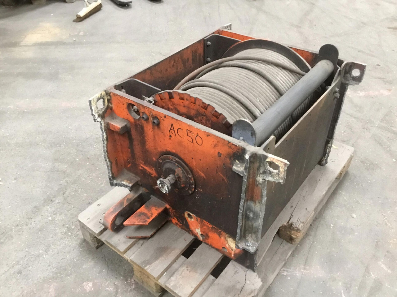 Terex AC 50/155 winch - Tay quay cho Cẩu bánh lốp: hình 4 Terex AC 50/155 winch - Tay quay cho Cẩu bánh lốp: hình 4