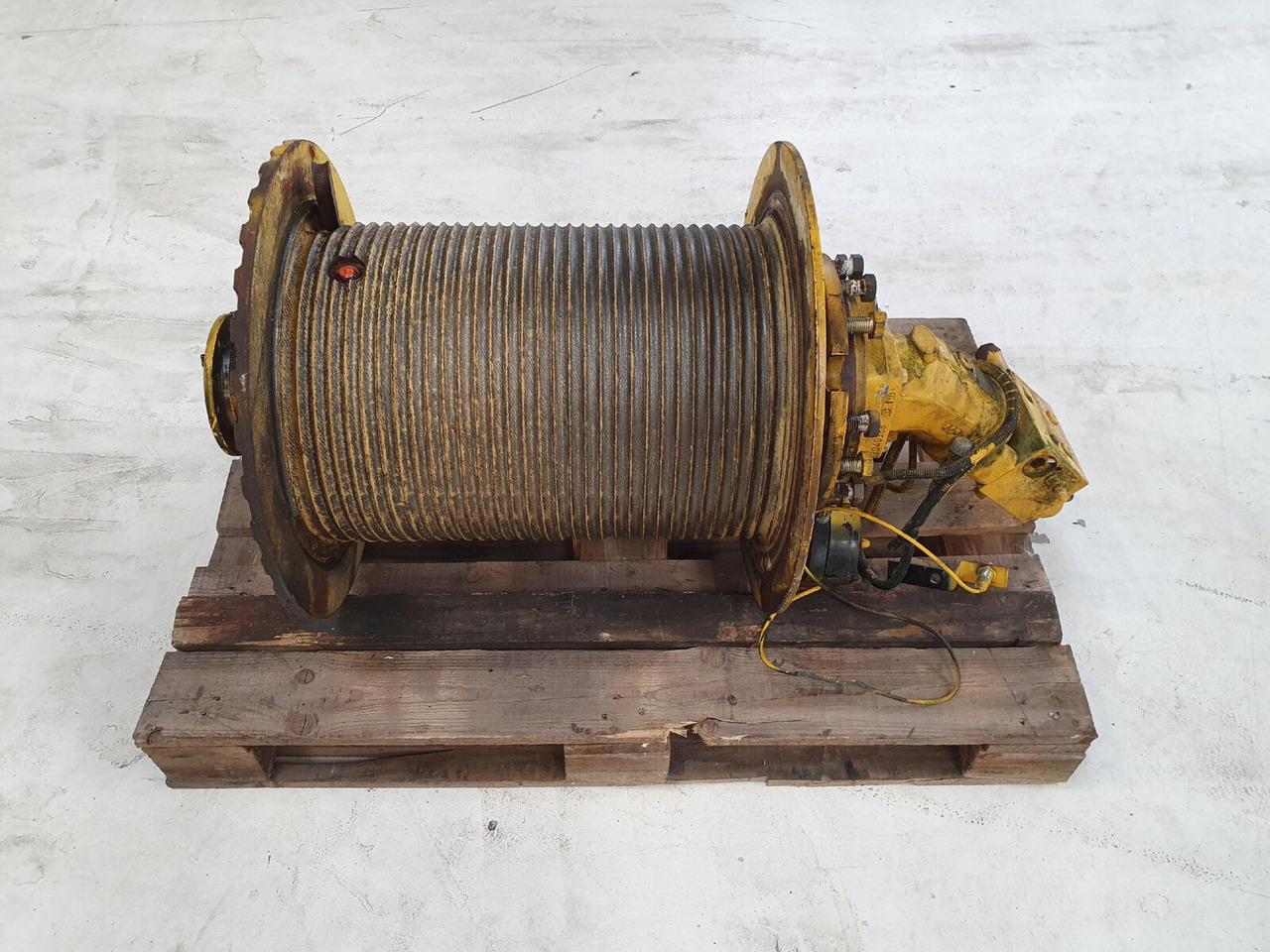 Terex AC 50 winch - Tay quay cho Cẩu bánh lốp: hình 1 Terex AC 50 winch - Tay quay cho Cẩu bánh lốp: hình 1