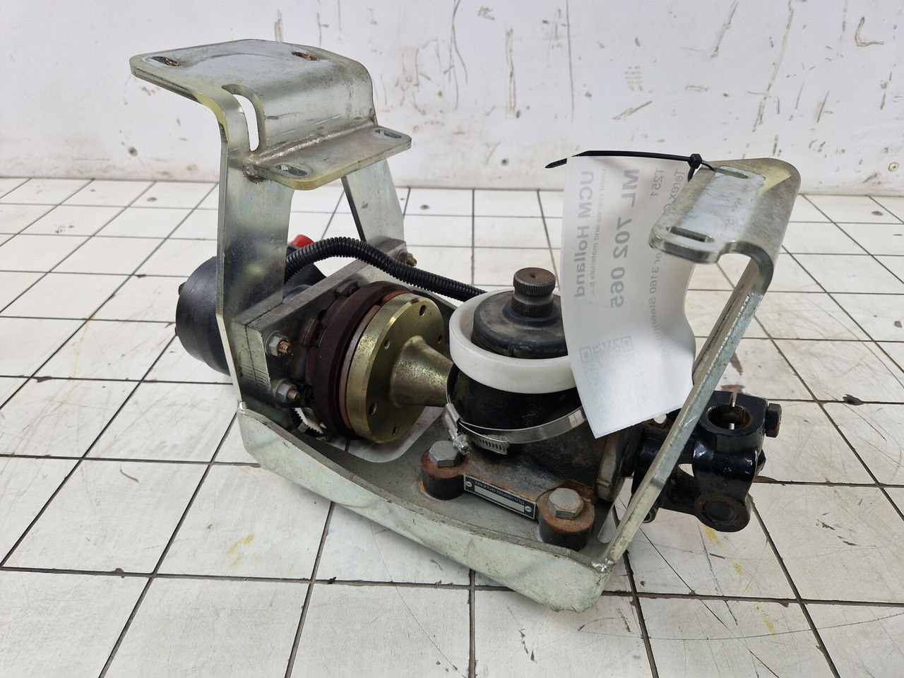 Terex Challenger 3160 Steering box - Cơ cấu lái cho Cẩu bánh lốp: hình 4 Terex Challenger 3160 Steering box - Cơ cấu lái cho Cẩu bánh lốp: hình 4