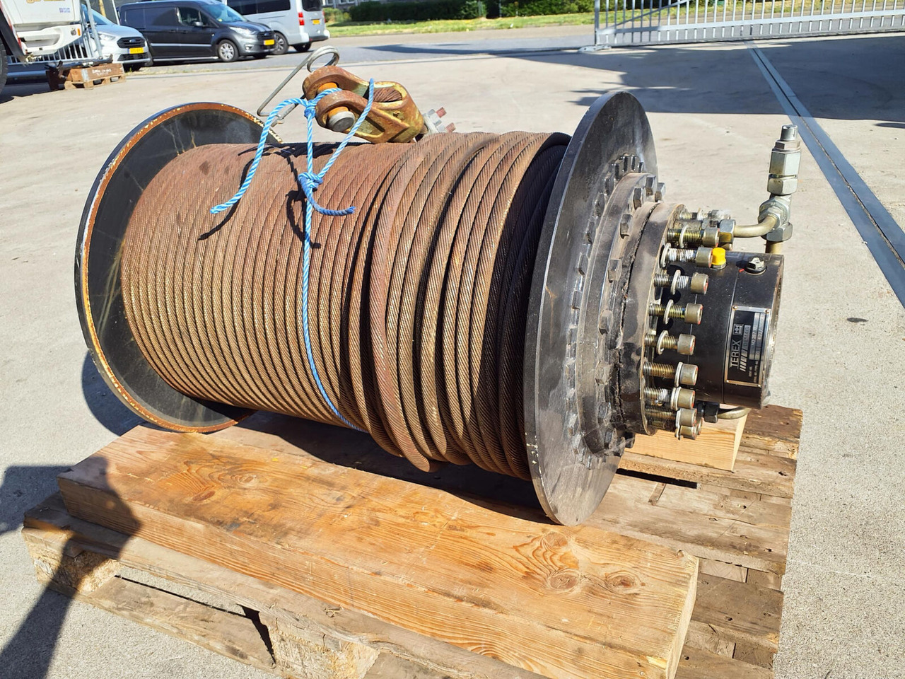Terex Challenger 3160 winch - Tay quay cho Cẩu bánh lốp: hình 2 Terex Challenger 3160 winch - Tay quay cho Cẩu bánh lốp: hình 2