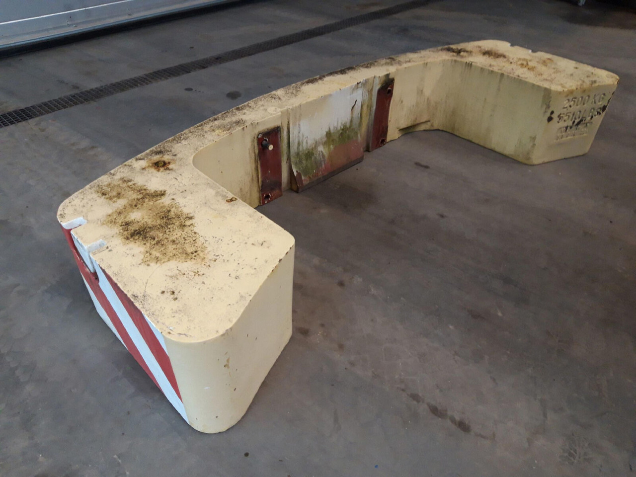 Terex Demag AC 35 counterweight 2,5 T - Đối trọng cho Cẩu bánh lốp: hình 5 Terex Demag AC 35 counterweight 2,5 T - Đối trọng cho Cẩu bánh lốp: hình 5