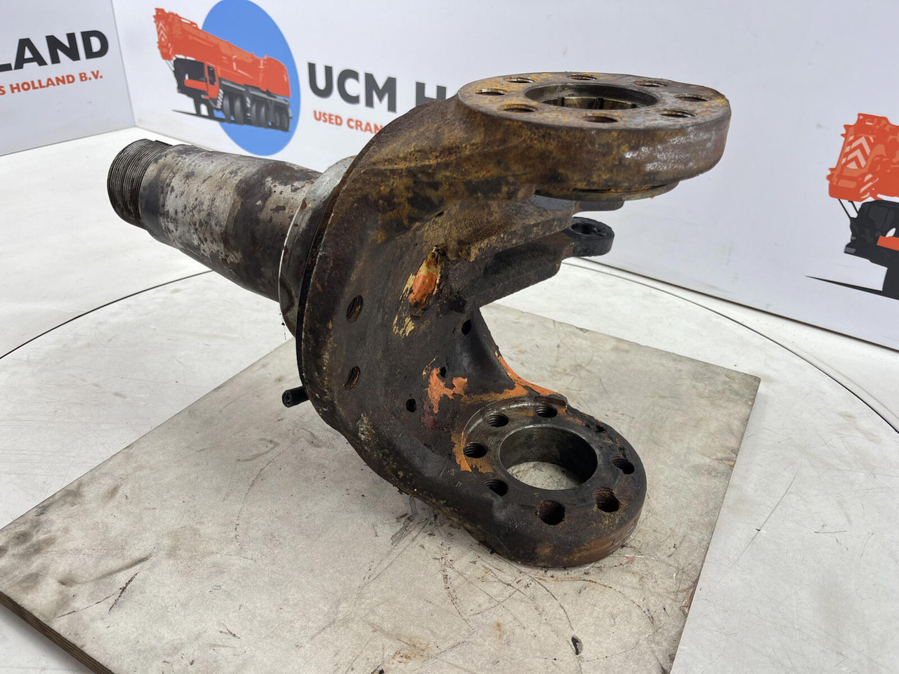 Terex HC 340 Steering knuckle 12 holes axle 2 - Ngõng moay ơ cho Cẩu bánh lốp: hình 4 Terex HC 340 Steering knuckle 12 holes axle 2 - Ngõng moay ơ cho Cẩu bánh lốp: hình 4