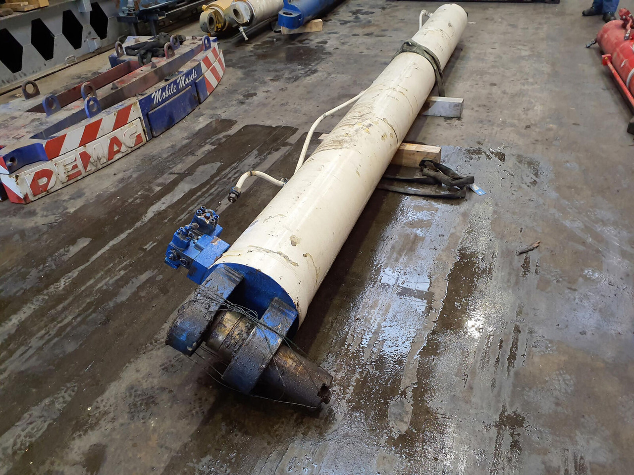 Terex HC 340 boom cylinder - Xi lanh thủy lực cho Cẩu bánh lốp: hình 5 Terex HC 340 boom cylinder - Xi lanh thủy lực cho Cẩu bánh lốp: hình 5