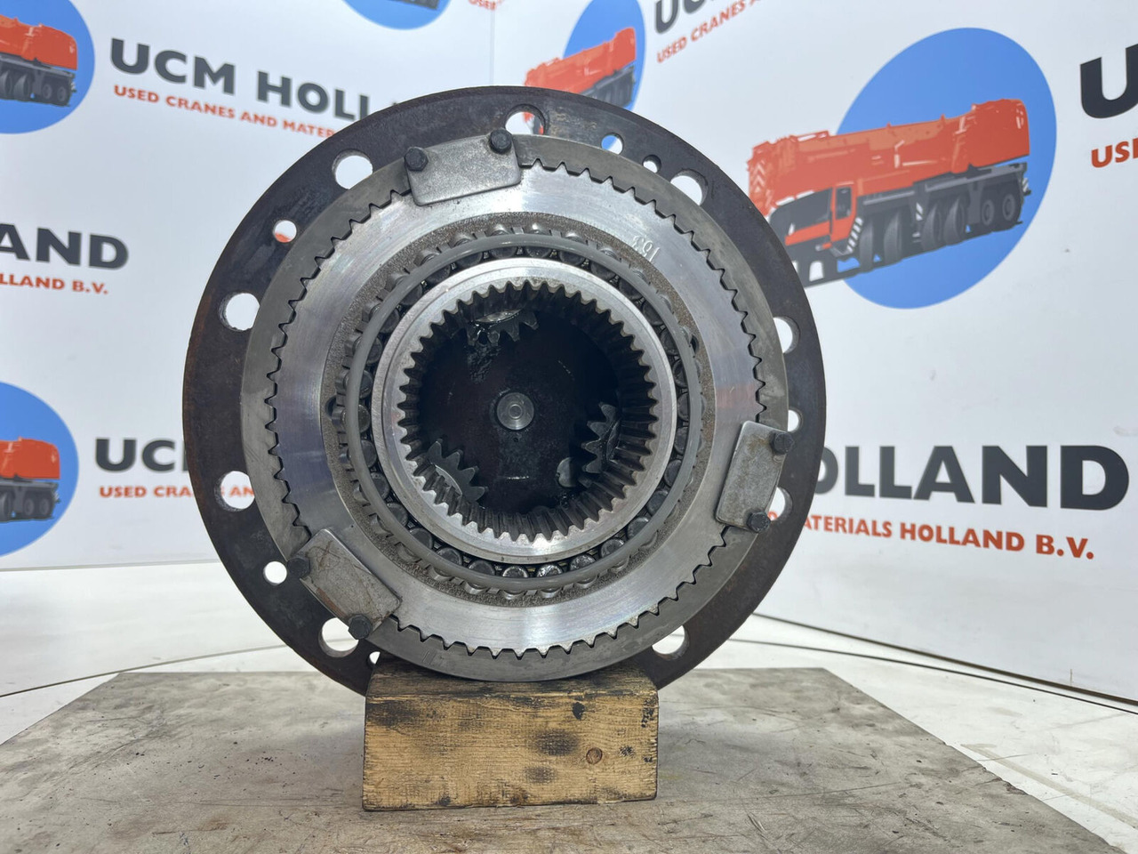 Terex HC 340 planetary gear 21-21-63-40-3pl-H14-46 - Mô tơ di chuyển cho Cẩu bánh lốp: hình 5 Terex HC 340 planetary gear 21-21-63-40-3pl-H14-46 - Mô tơ di chuyển cho Cẩu bánh lốp: hình 5