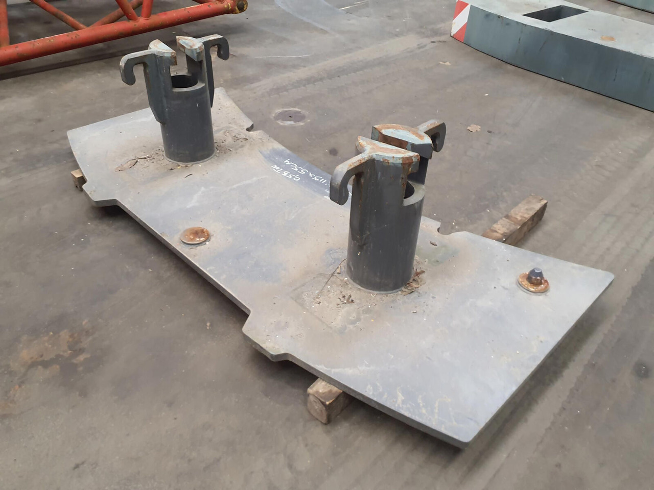 Terex Terex Demag Challenger 4200 counterweight 0.55 Ton - Đối trọng cho Cẩu bánh lốp: hình 4 Terex Terex Demag Challenger 4200 counterweight 0.55 Ton - Đối trọng cho Cẩu bánh lốp: hình 4