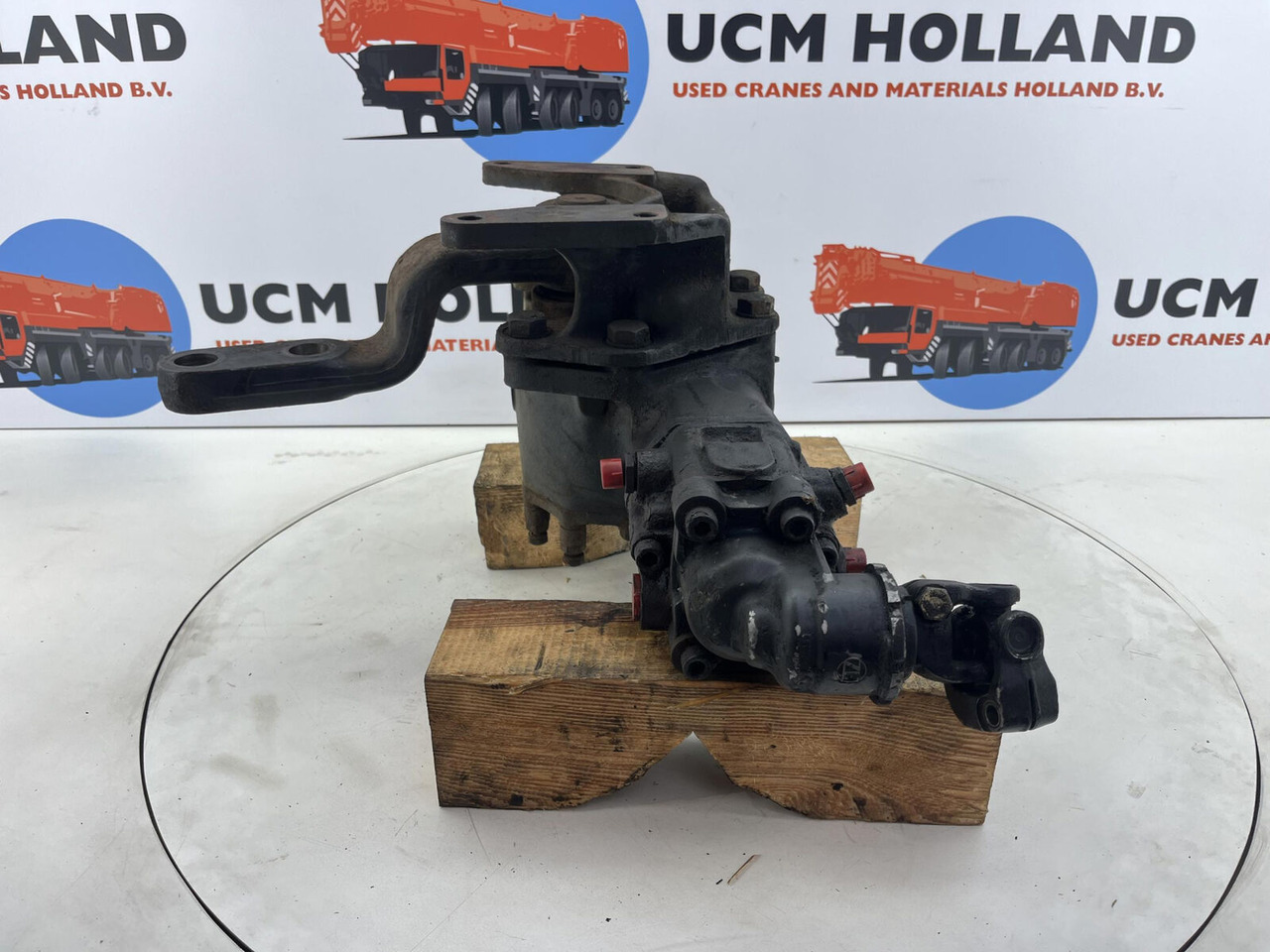 Terex ZF Steering box 135bar - Cơ cấu lái cho Cần cẩu: hình 4 Terex ZF Steering box 135bar - Cơ cấu lái cho Cần cẩu: hình 4