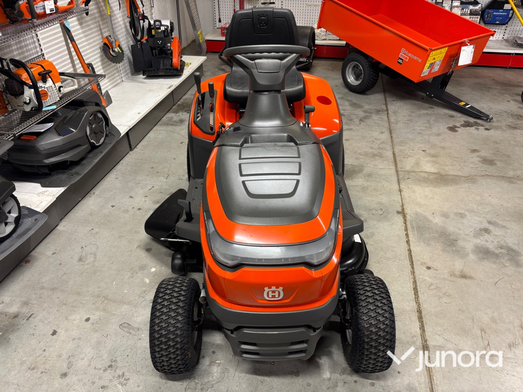 Åkgräsklippare - Husqvarna TS112 - Máy cắt cỏ vườn: hình 3 Åkgräsklippare - Husqvarna TS112 - Máy cắt cỏ vườn: hình 3