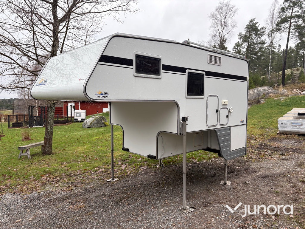 Camper - S Karosser Easy Campers EC 6 SH-2.1 SE (2022) - Rơ moóc kiểu caravan: hình 1 Camper - S Karosser Easy Campers EC 6 SH-2.1 SE (2022) - Rơ moóc kiểu caravan: hình 1