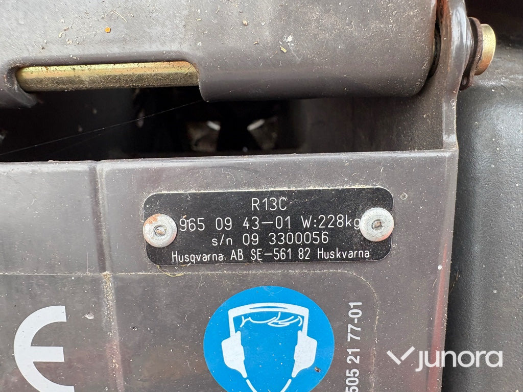 Cho thuê Gräsklippare - Husqvarna Rider R13 C Gräsklippare - Husqvarna Rider R13 C: hình 18 Cho thuê Gräsklippare - Husqvarna Rider R13 C Gräsklippare - Husqvarna Rider R13 C: hình 18