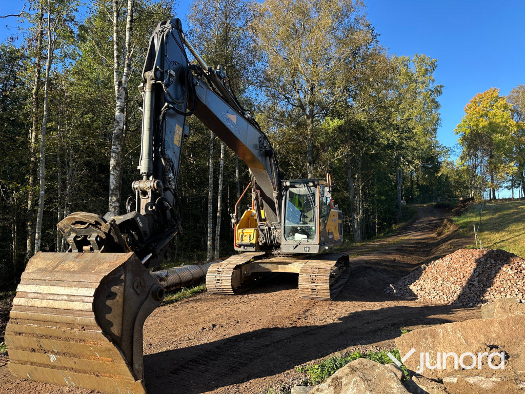 Grävmaskin - Volvo, EC 220 EL - Máy xúc bánh xích: hình 1 Grävmaskin - Volvo, EC 220 EL - Máy xúc bánh xích: hình 1