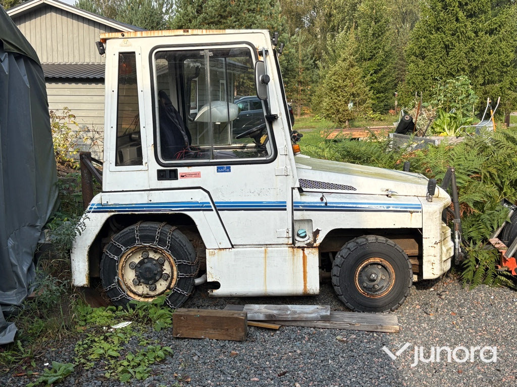 Plogbil - Bagagetruck - Xe đầu kéo hành lý: hình 1 Plogbil - Bagagetruck - Xe đầu kéo hành lý: hình 1