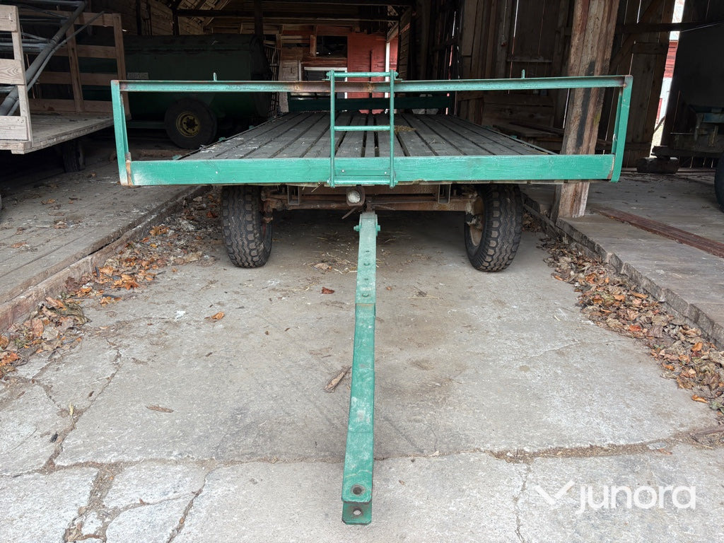 Rundbalsvagn - Toa kéo nền bục trang trại: hình 2 Rundbalsvagn - Toa kéo nền bục trang trại: hình 2