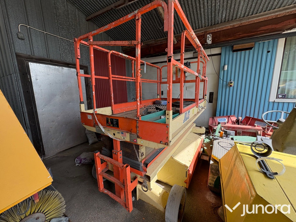 Saxlift - JLG Industries, 2658E - Máy nâng người hình kéo: hình 4 Saxlift - JLG Industries, 2658E - Máy nâng người hình kéo: hình 4