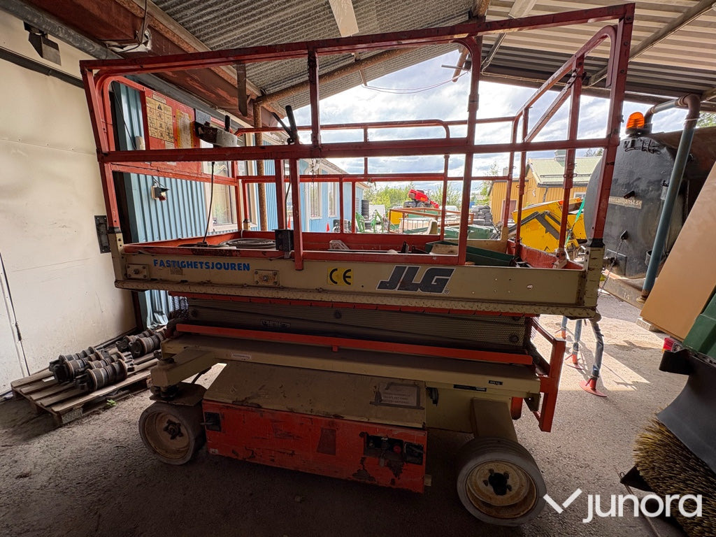 Saxlift - JLG Industries, 2658E - Máy nâng người hình kéo: hình 1 Saxlift - JLG Industries, 2658E - Máy nâng người hình kéo: hình 1