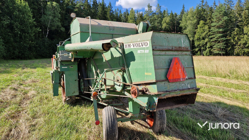 Skördetröska - Volvo BM, Aktiv 800 + Aktiv 800 som reservdel - Máy gặt đập: hình 2 Skördetröska - Volvo BM, Aktiv 800 + Aktiv 800 som reservdel - Máy gặt đập: hình 2