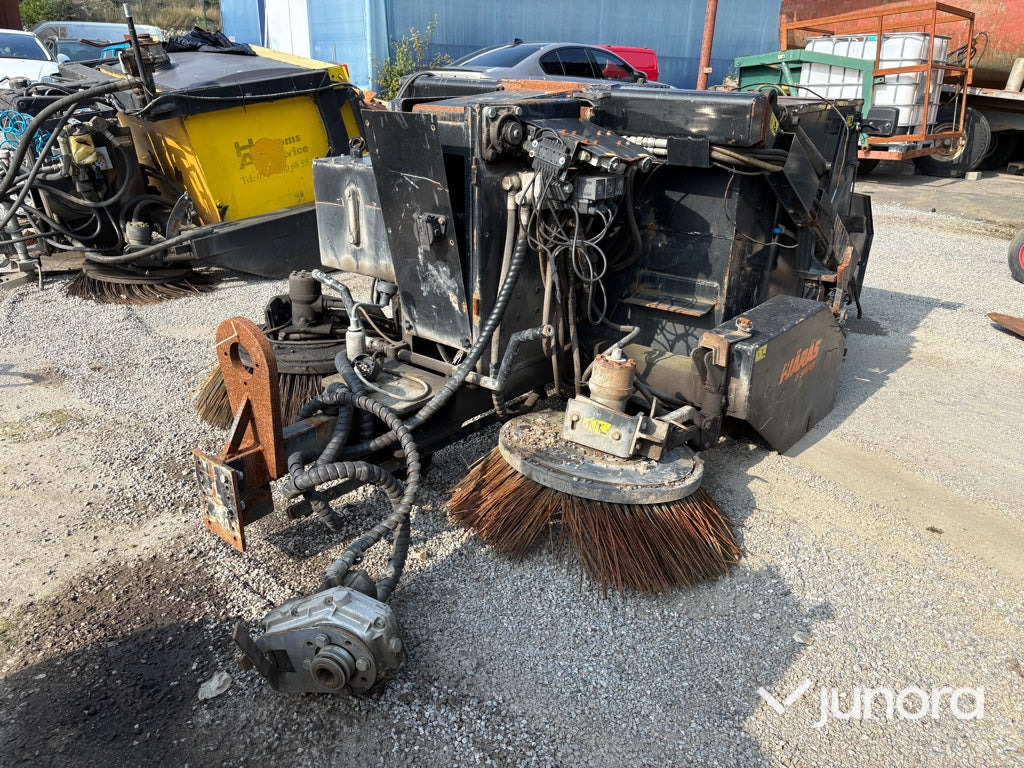 Sopmaskin Bogserad - Fjärås, FS 700 - Xe quét đường: hình 1 Sopmaskin Bogserad - Fjärås, FS 700 - Xe quét đường: hình 1