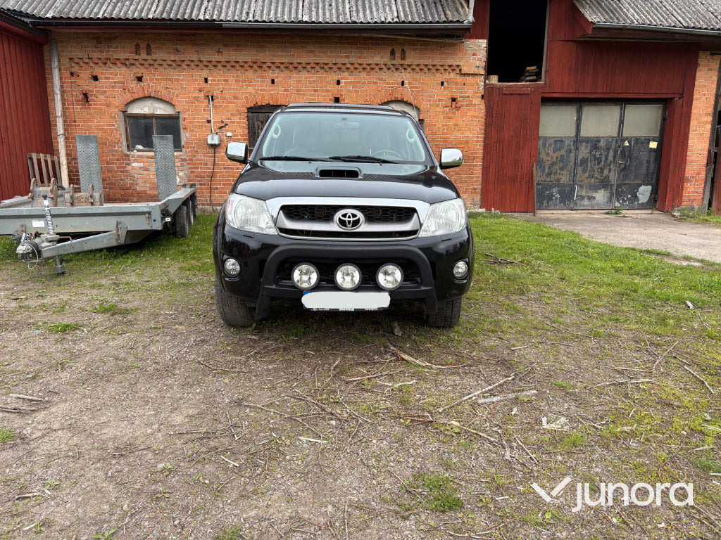 Toyota Hilux X-Cab 4wd - Xe bán tải: hình 2 Toyota Hilux X-Cab 4wd - Xe bán tải: hình 2