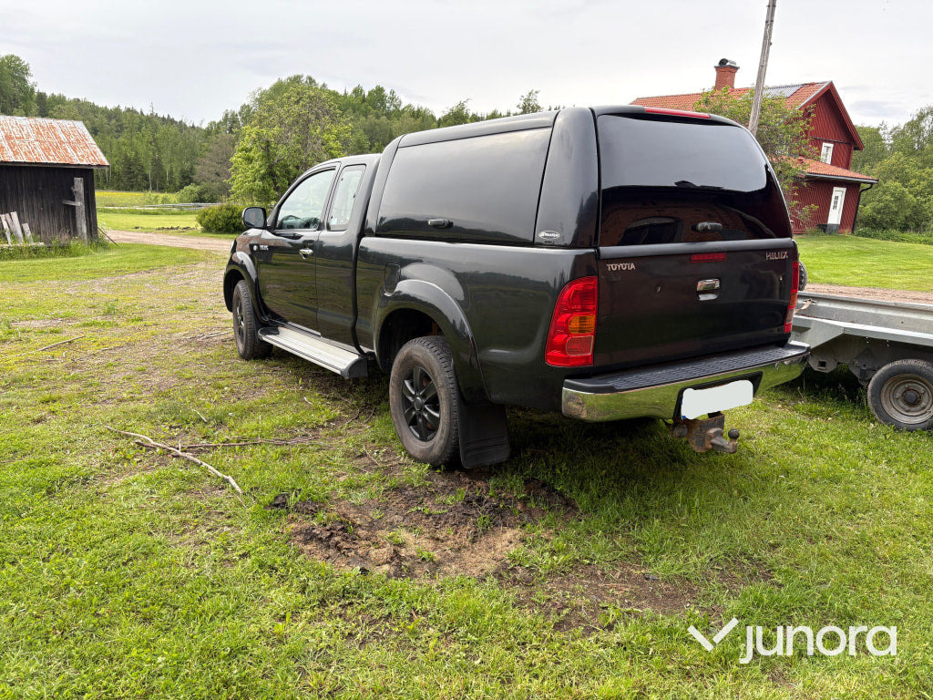 Toyota Hilux X-Cab 4wd - Xe bán tải: hình 5 Toyota Hilux X-Cab 4wd - Xe bán tải: hình 5