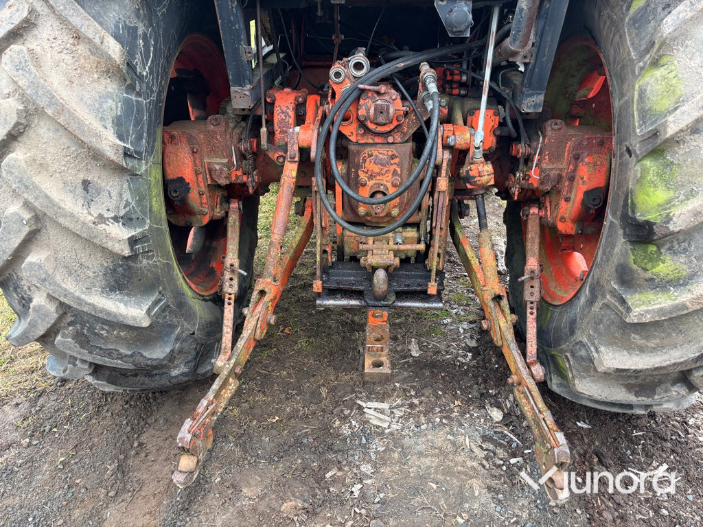 Traktor - Case 1490 4-WD med lastare - Máy cày: hình 4 Traktor - Case 1490 4-WD med lastare - Máy cày: hình 4