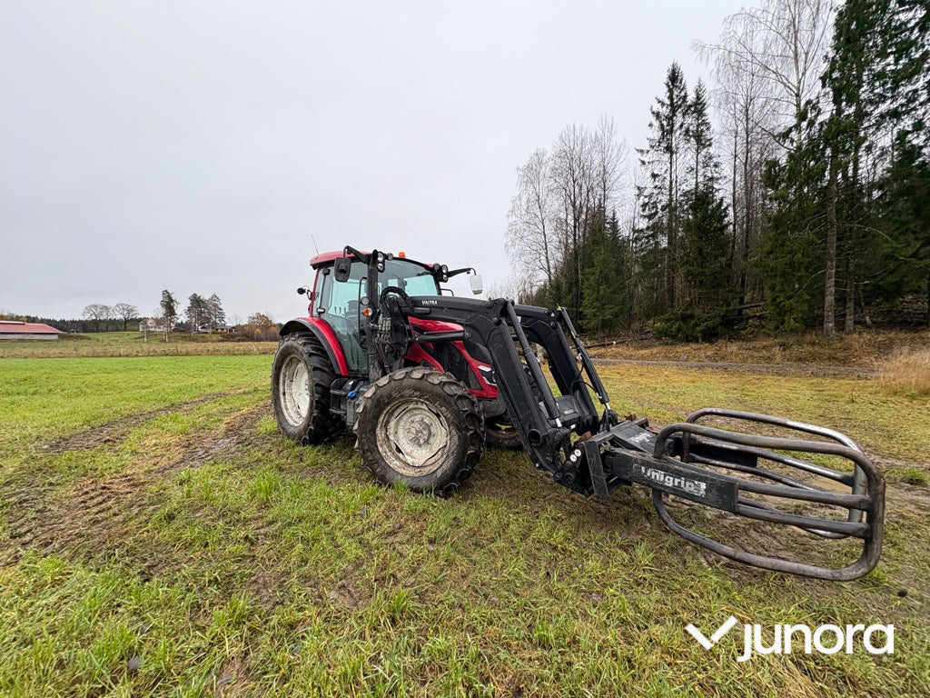 Traktor - Valtra A115 - Máy cày: hình 5 Traktor - Valtra A115 - Máy cày: hình 5