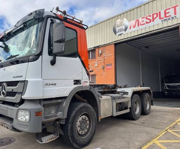 Mercedes Actros 3346 - Xe tải nâng móc: hình 1 Mercedes Actros 3346 - Xe tải nâng móc: hình 1