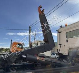 Mercedes Arocs 2845 - Xe tải nâng móc: hình 5 Mercedes Arocs 2845 - Xe tải nâng móc: hình 5