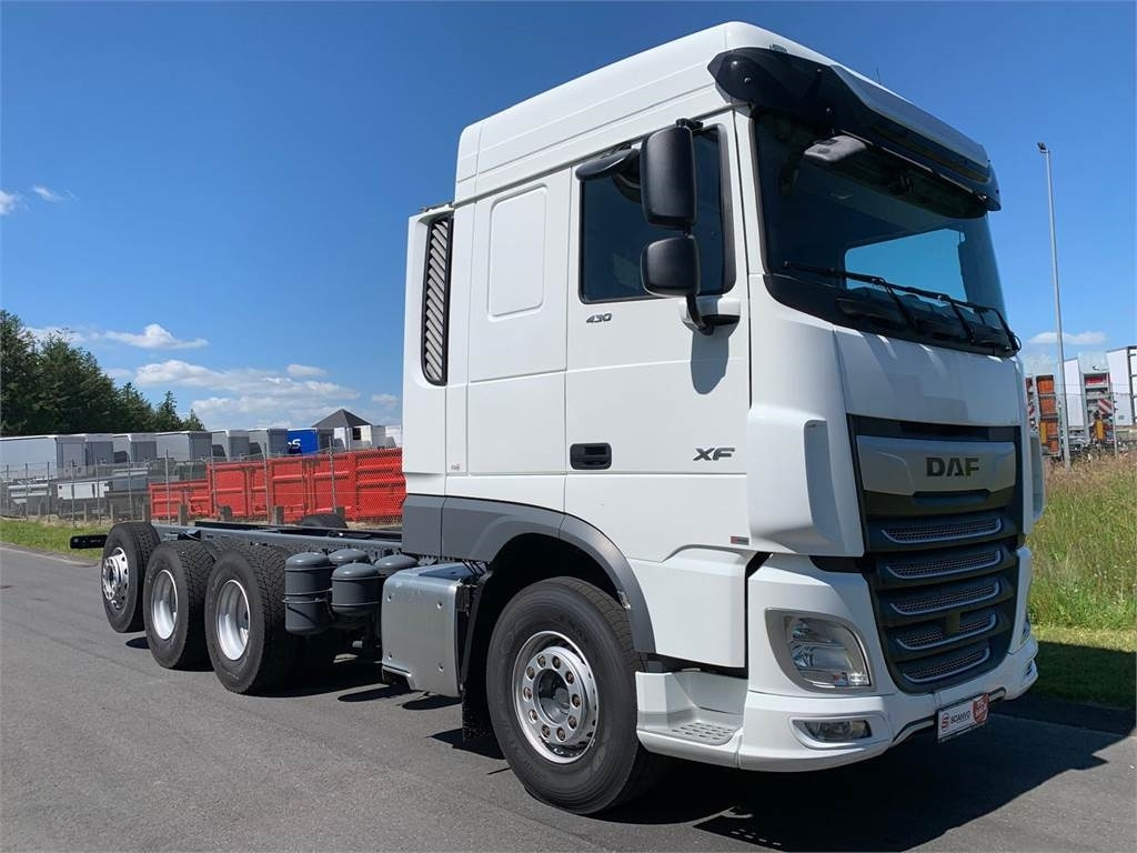DAF XF 430 FAW 8x4*4 Tridem - Xe tải chở thùng nhỏ: hình 1 DAF XF 430 FAW 8x4*4 Tridem - Xe tải chở thùng nhỏ: hình 1