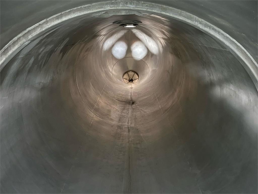 Interconsult 64m3 STRT1-64CA med tip - Sơ mi rơ moóc bồn: hình 4 Interconsult 64m3 STRT1-64CA med tip - Sơ mi rơ moóc bồn: hình 4