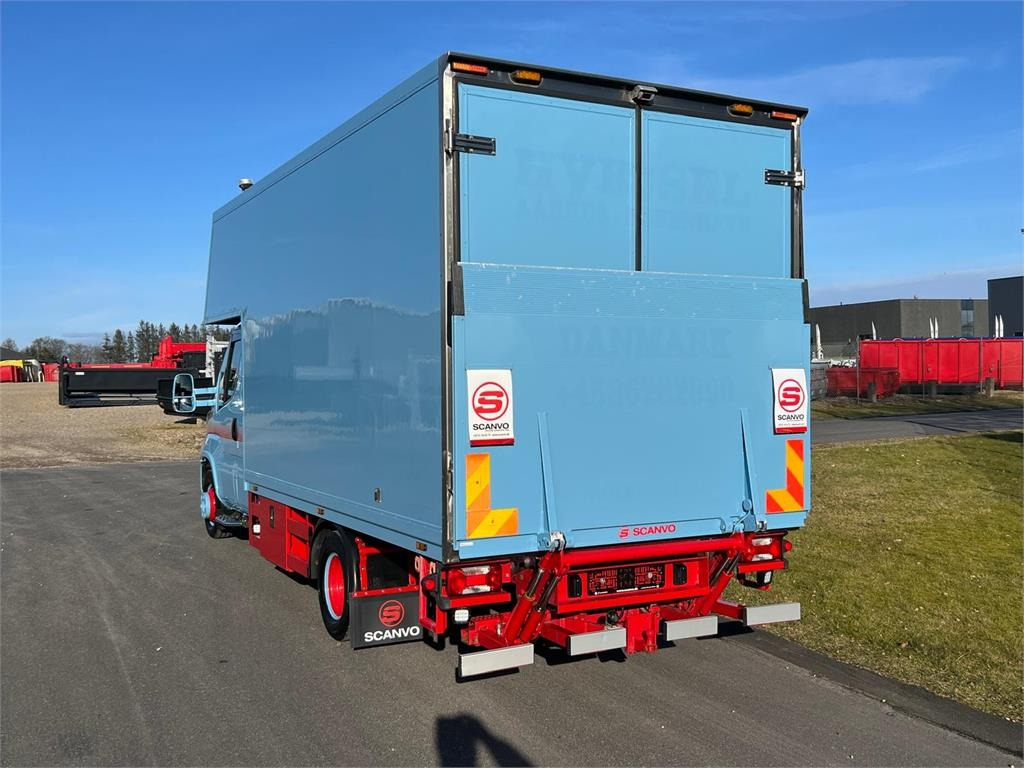 Xe tải hộp Iveco Daily 70C18 - dobbelt cab: hình 19 Xe tải hộp Iveco Daily 70C18 - dobbelt cab: hình 19