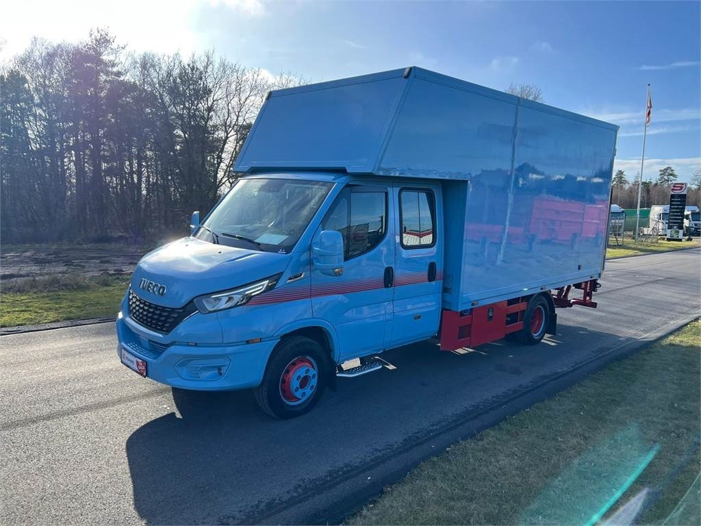Iveco Daily 70C18 - dobbelt cab - Xe tải hộp: hình 1 Iveco Daily 70C18 - dobbelt cab - Xe tải hộp: hình 1
