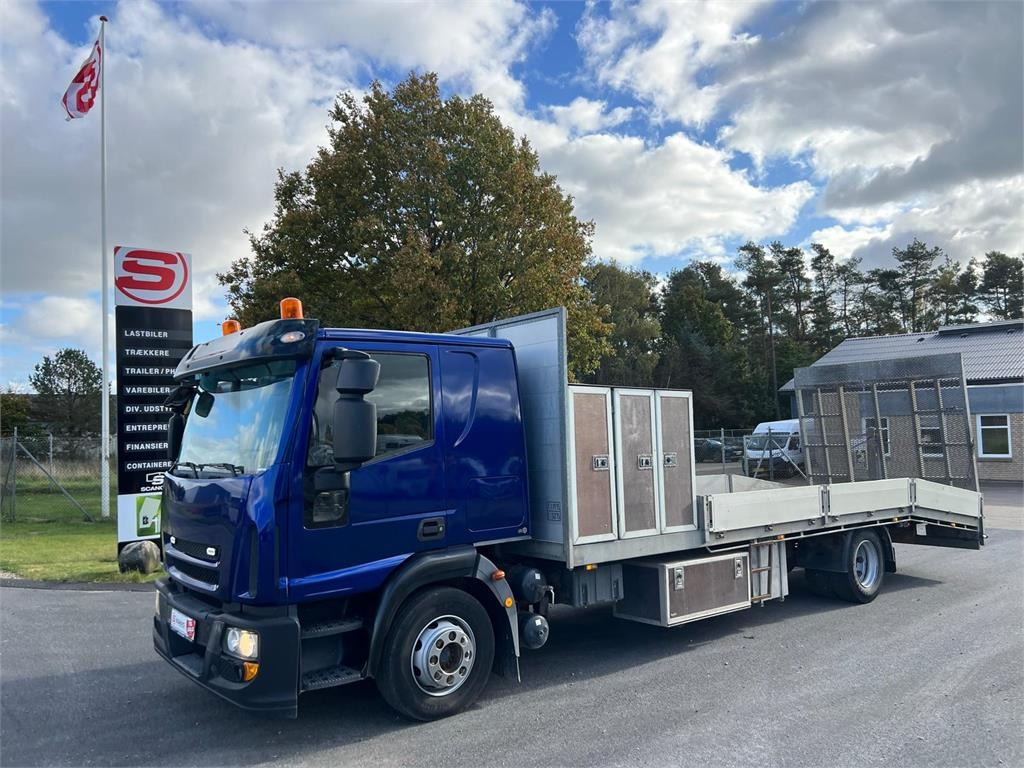 Iveco Euro Cargo 120 E22 - Xe tải chuyên chở tự động: hình 1 Iveco Euro Cargo 120 E22 - Xe tải chuyên chở tự động: hình 1