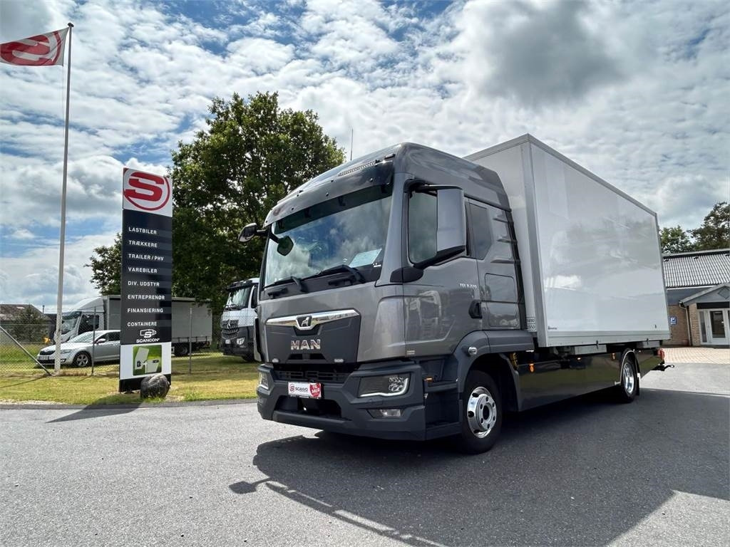 MAN TGL 8-220 4x2 BL incl. 2 stk veksellad - Xe chở container/ Xe tải hoán đổi thân: hình 5 MAN TGL 8-220 4x2 BL incl. 2 stk veksellad - Xe chở container/ Xe tải hoán đổi thân: hình 5