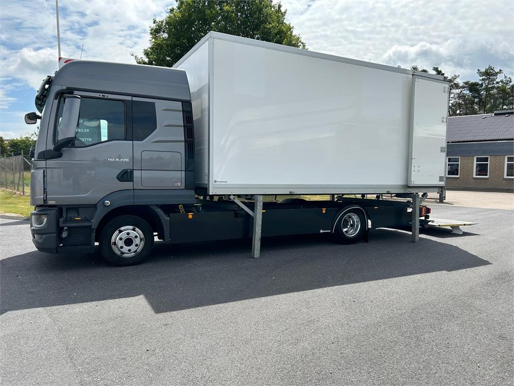 MAN TGL 8-220 4x2 BL incl. 2 stk veksellad - Xe chở container/ Xe tải hoán đổi thân: hình 4 MAN TGL 8-220 4x2 BL incl. 2 stk veksellad - Xe chở container/ Xe tải hoán đổi thân: hình 4