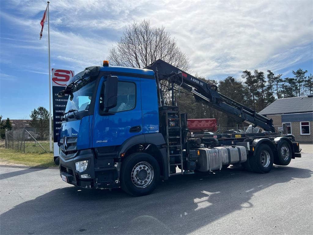 Mercedes-Benz Antos 2546 - Hiab 192 E kran - Xe tải chở thùng nhỏ: hình 1 Mercedes-Benz Antos 2546 - Hiab 192 E kran - Xe tải chở thùng nhỏ: hình 1