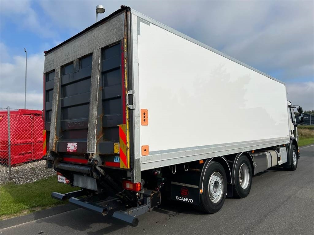 Volvo FE320 6x2*4 - Xe tải hộp: hình 4 Volvo FE320 6x2*4 - Xe tải hộp: hình 4