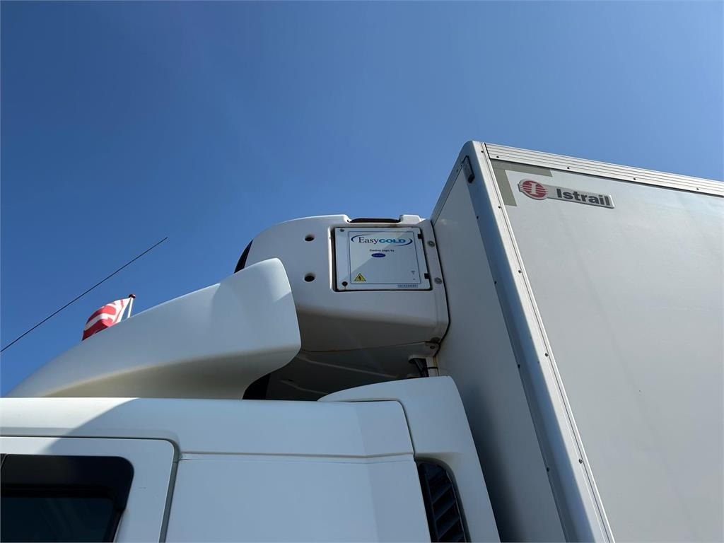 Volvo FL 280 (12 ton) Dobbelt compartment  - Xe tải đông lạnh: hình 3 Volvo FL 280 (12 ton) Dobbelt compartment  - Xe tải đông lạnh: hình 3