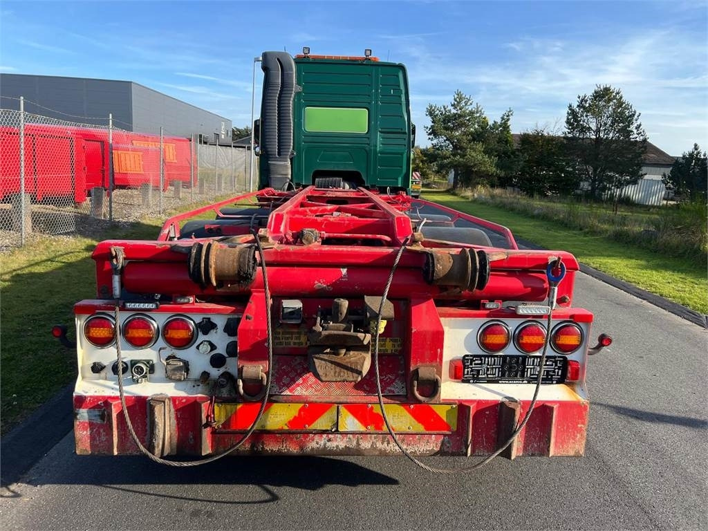 Volvo FM500 8x2*6 rigid pusher-tag tridem - Xe tải chở thùng nhỏ: hình 4 Volvo FM500 8x2*6 rigid pusher-tag tridem - Xe tải chở thùng nhỏ: hình 4