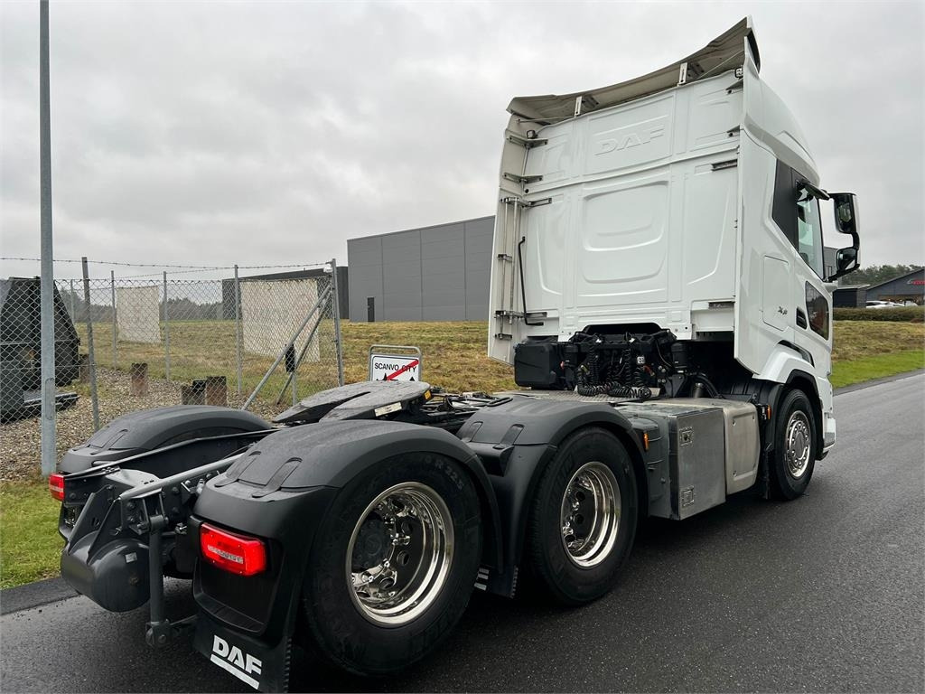 DAF XF530 FTS 6x2 - Xe đầu kéo: hình 2 DAF XF530 FTS 6x2 - Xe đầu kéo: hình 2