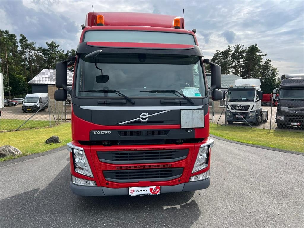 Volvo FM370 - Xe đầu kéo: hình 3 Volvo FM370 - Xe đầu kéo: hình 3