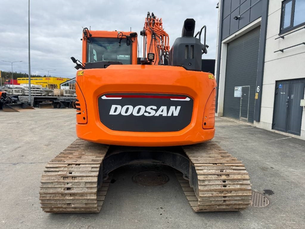 Develon DX 140 LCR-7, STAGE V - Máy xúc bánh xích: hình 4 Develon DX 140 LCR-7, STAGE V - Máy xúc bánh xích: hình 4