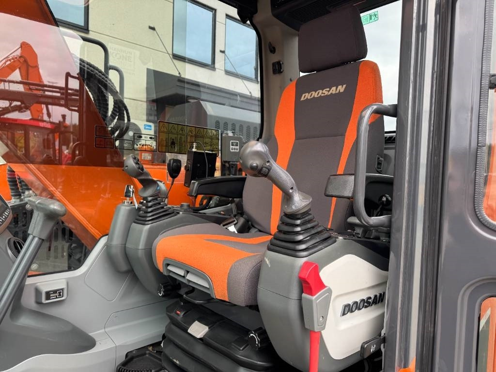 Máy xúc bánh xích Doosan DX 140 LCR-5 Pyörittäjällä: hình 10