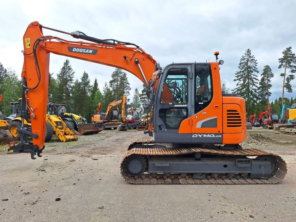 Doosan DX140LCR-5 - Máy xúc bánh xích: hình 1 Doosan DX140LCR-5 - Máy xúc bánh xích: hình 1