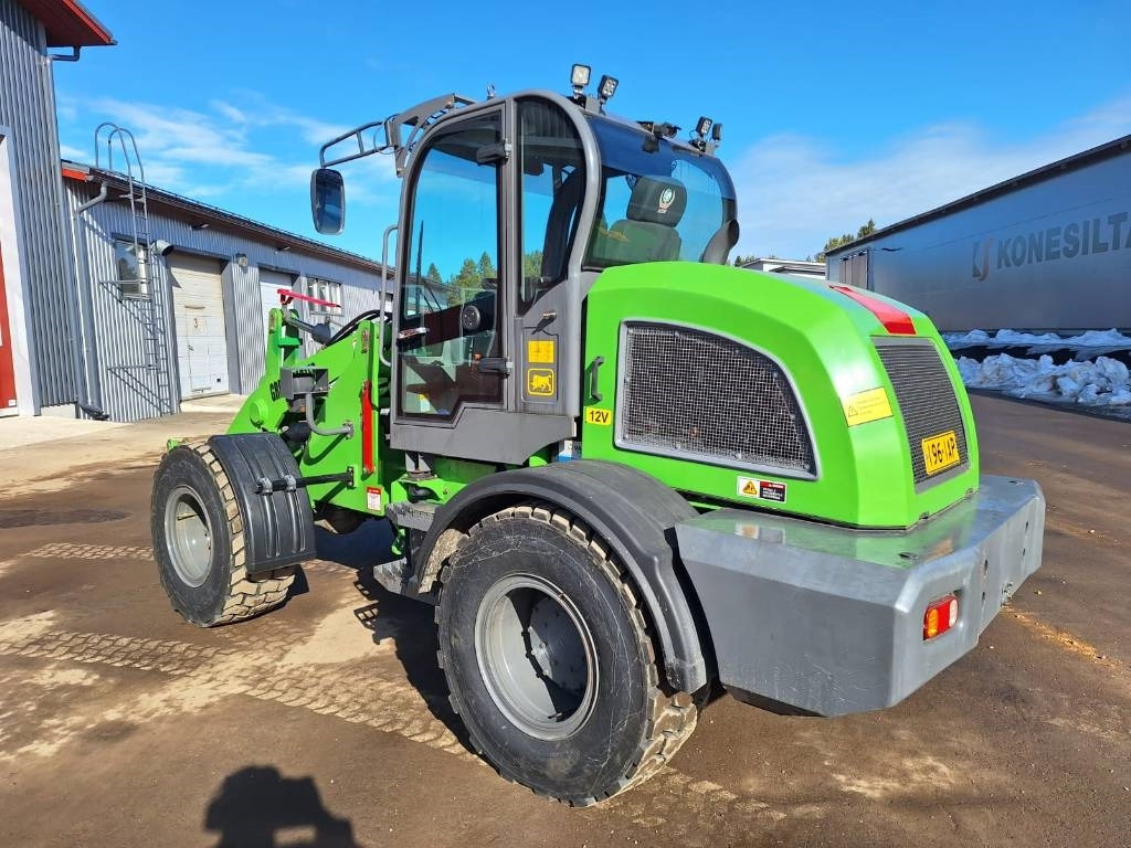 Greenmaster 825 PIIKIT, KAUHA JA HIEKOITIN - Máy xúc lật bánh lốp: hình 2 Greenmaster 825 PIIKIT, KAUHA JA HIEKOITIN - Máy xúc lật bánh lốp: hình 2