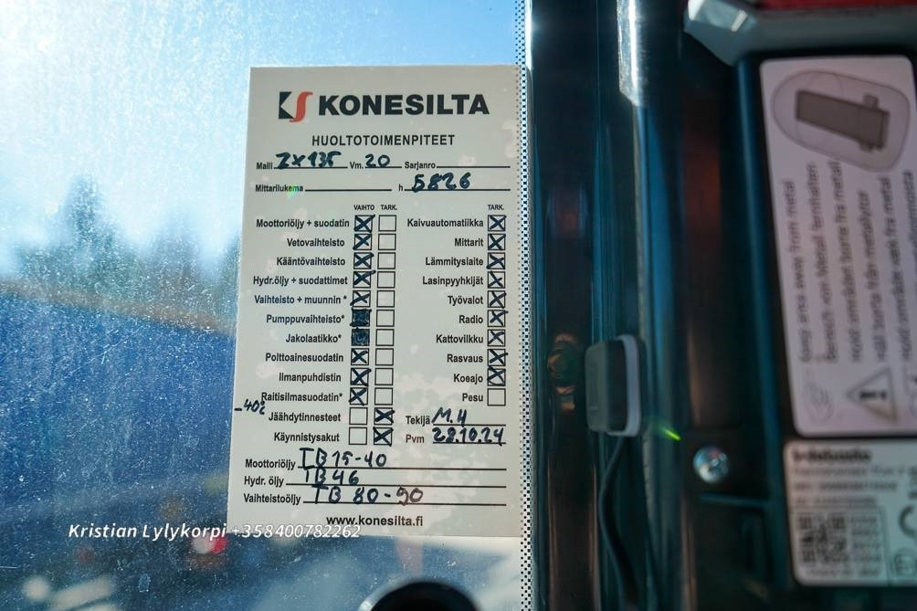 Máy xúc bánh xích Hitachi ZX135US-6 METSÄALUSTALLA: hình 28