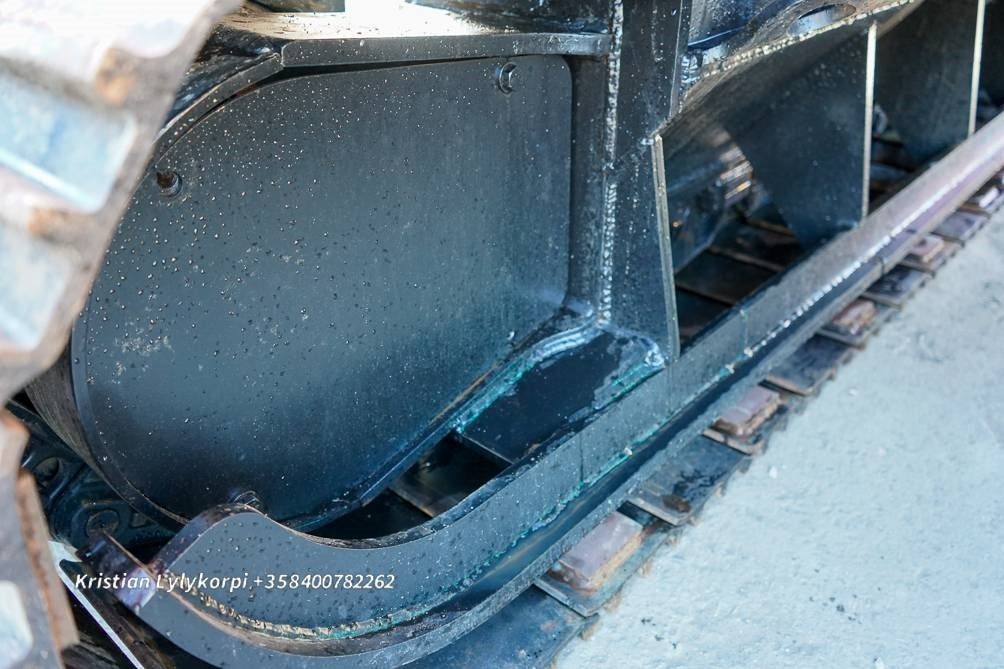 Máy xúc bánh xích Hitachi ZX135US-6 METSÄALUSTALLA: hình 17