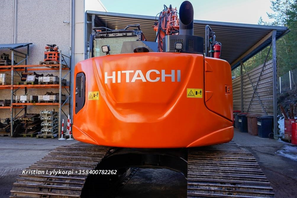 Máy xúc bánh xích Hitachi ZX135US-6 METSÄALUSTALLA: hình 32